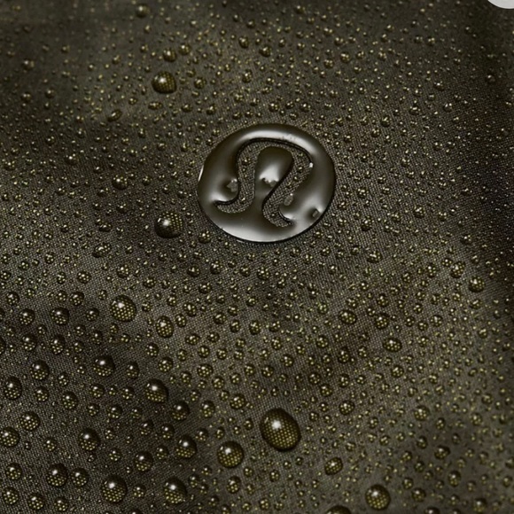 Lululemon All Days Vest - Picture 4 of 13